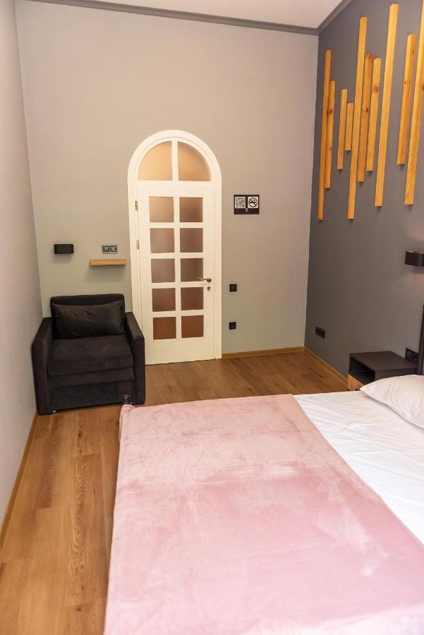 Apartments White Pearl Sadova โอเดสซา ภายนอก รูปภาพ